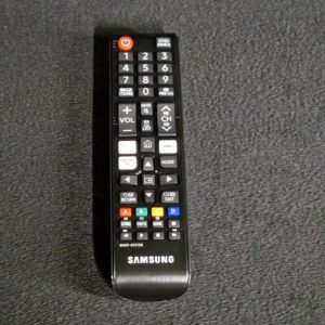 Télécommande neuve télé Samsung UE75TU8005K Référence: BN59-01315B